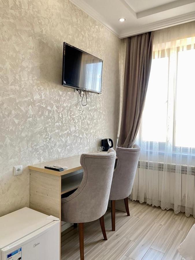 Comfort Hotel Turkistan Exteriör bild